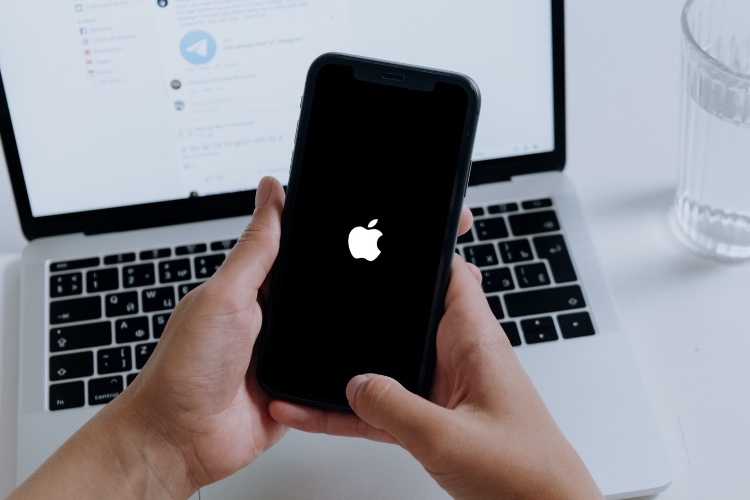Behebung iPhone Blinkendes Apple-Logo